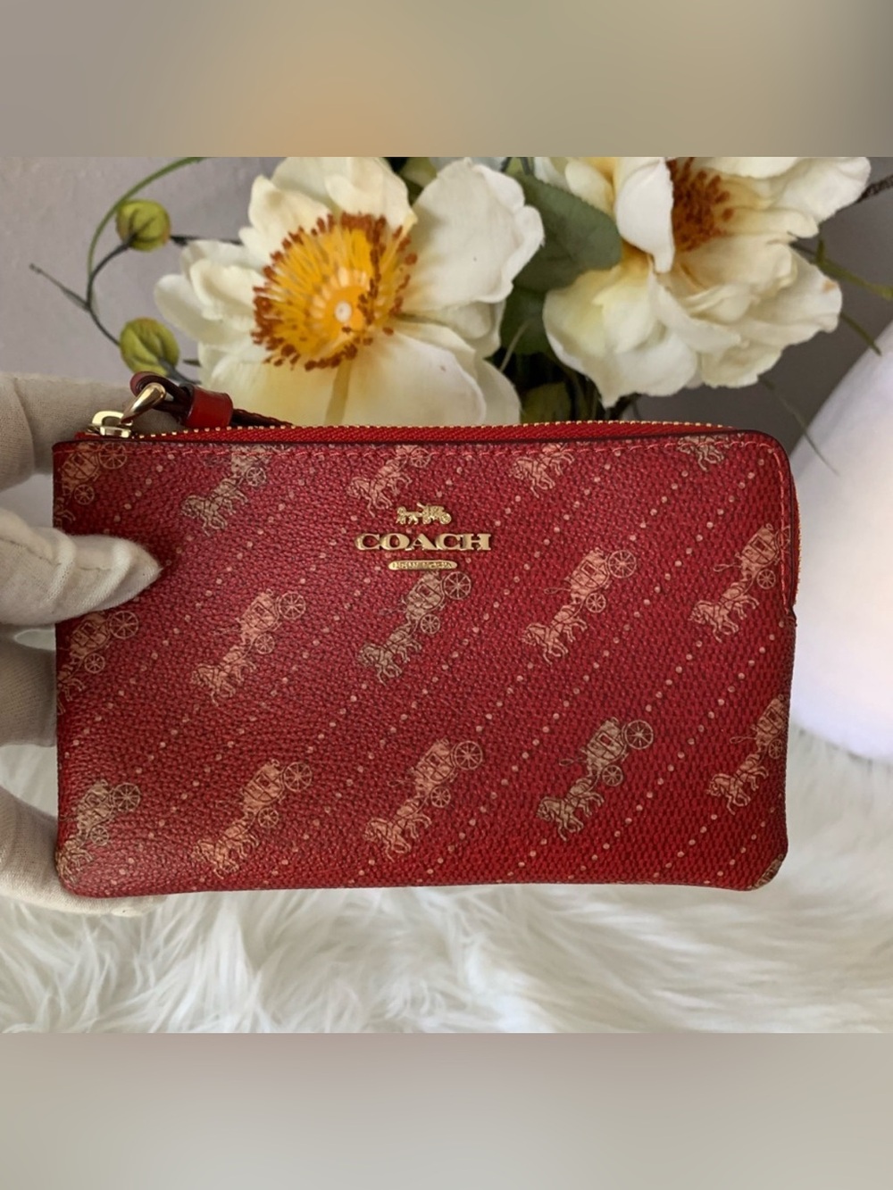 Coach Classic Horse & Carriage Wristlet Corner Zip